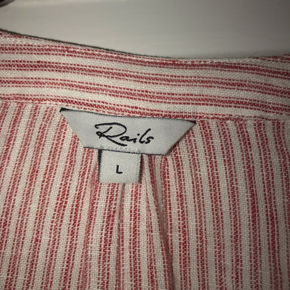 Linen blouse - Picture 2 of 3